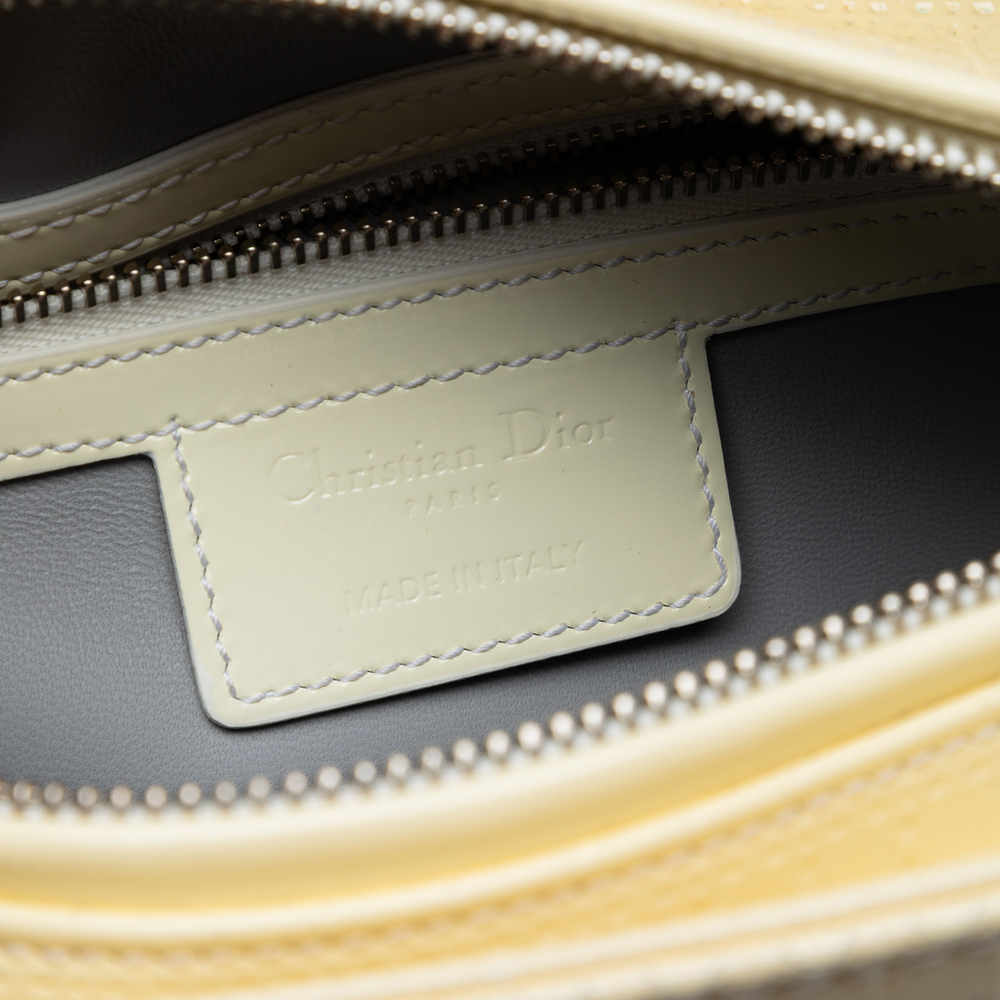 Pre-Loved Dior Medium Patent Microcannage Lady Dior - Picture 5 of 7